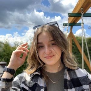 Meet your Posher, Alyssia